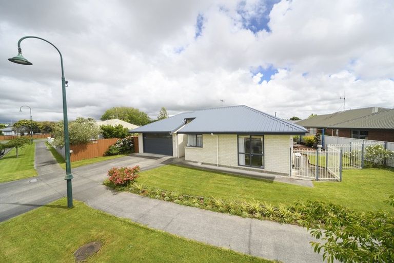 Photo of property in 5 Lancewood Lane, Roslyn, Palmerston North, 4414