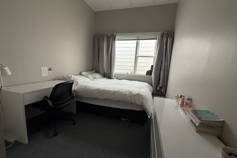 Photo of property in 59 Pirie Street, Mount Victoria, Wellington, 6011