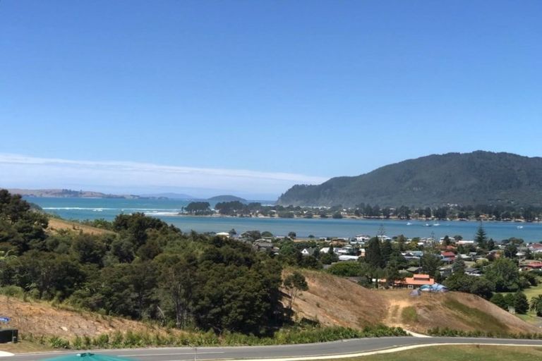 Photo of property in 17 Azimuth Road, Tairua, 3508