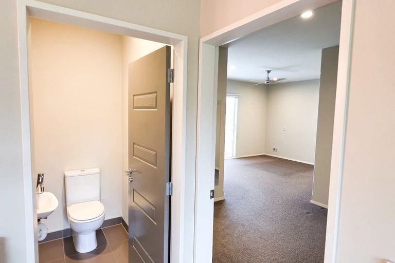 Photo of property in 65 Matatua Road, Raumati Beach, Paraparaumu, 5032
