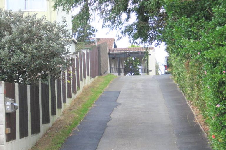 Photo of property in 213a Oceanbeach Road, Mount Maunganui, 3116