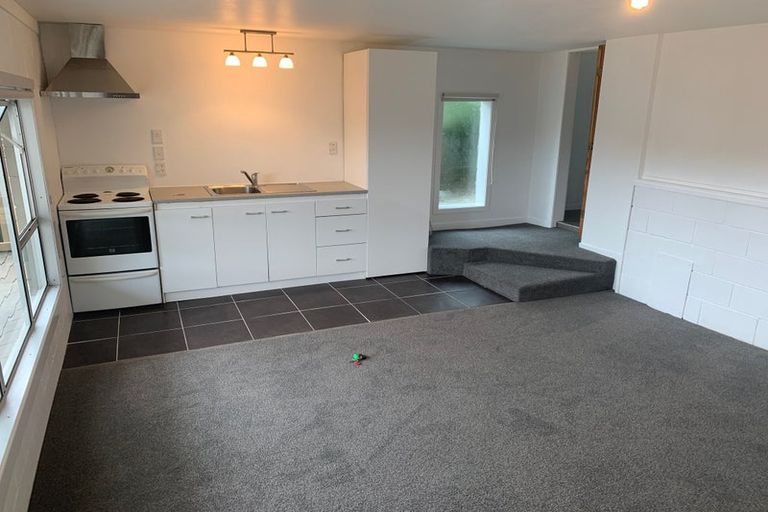 Photo of property in 16a Holiday Road, Stanmore Bay, Whangaparaoa, 0932