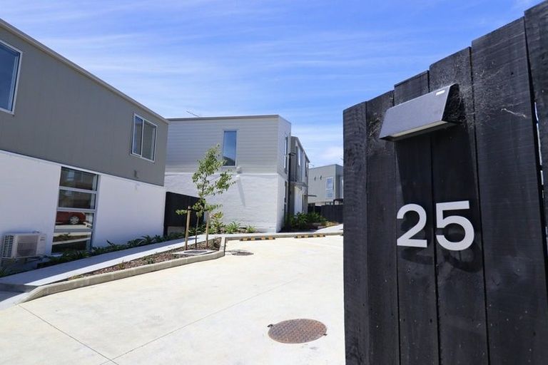 Photo of property in 14/25 Tranent Road, Mangere, Auckland, 2022