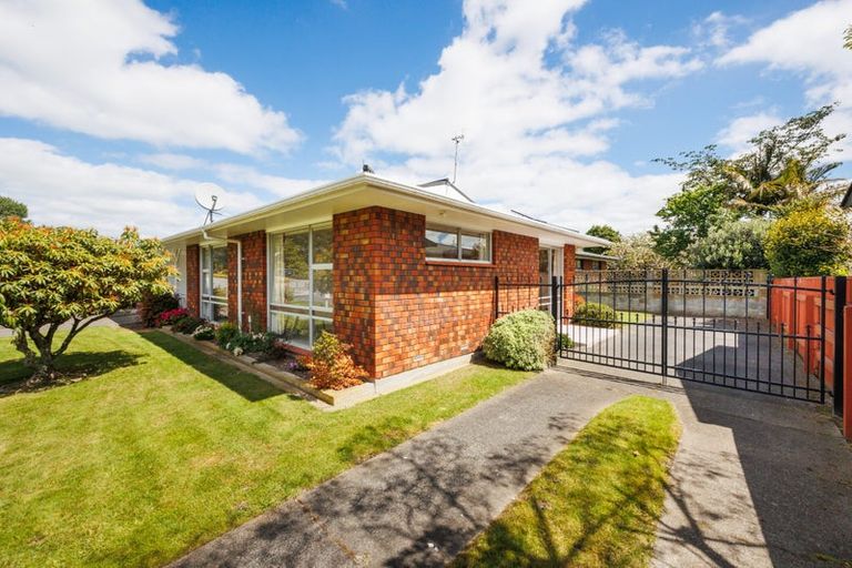Photo of property in 20 Ruha Street, West End, Palmerston North, 4412