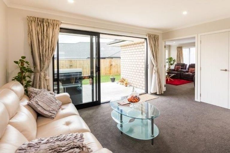 Photo of property in 6 Varsity Heights, Fitzherbert, Palmerston North, 4410