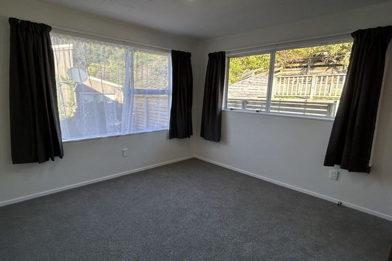 Photo of property in 15 The Anchorage, Whitby, Porirua, 5024