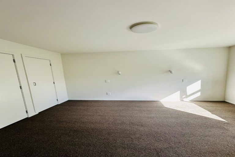 Photo of property in 6 Gill Road, Lowry Bay, Lower Hutt, 5013