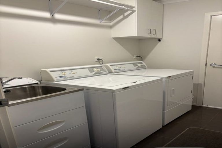 Photo of property in 17 Mahoe Glade, Patumahoe, Pukekohe, 2679