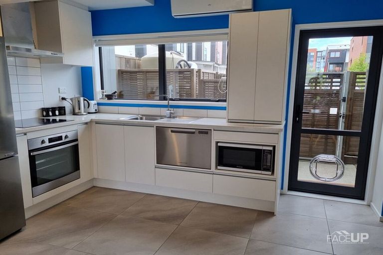 Photo of property in 6 Sidney Wallingford Way, Hobsonville, Auckland, 0616
