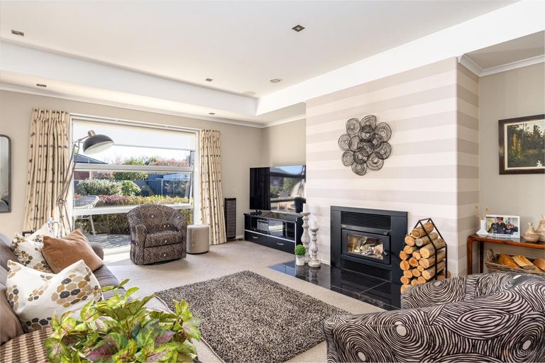 Photo of property in 24 Tancred Street, Geraldine, 7930