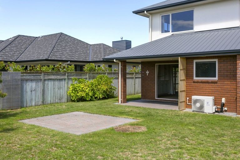 Photo of property in 14 Ernest Kemp Rise, Wharewaka, Taupo, 3330