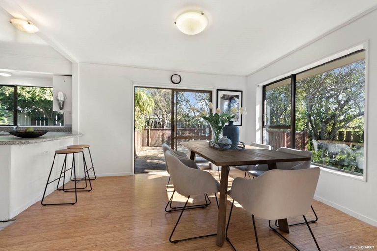 Photo of property in 13 Ciprian Place, Henderson, Auckland, 0612