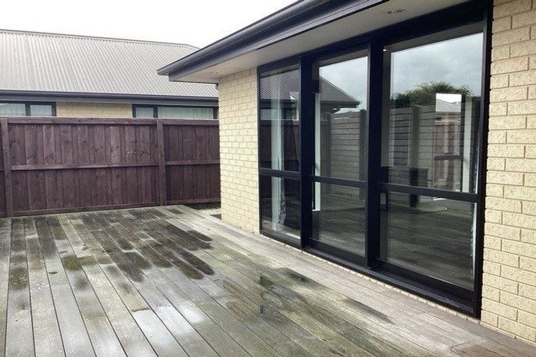 Photo of property in 12 Ridgeway Avenue, Rolleston, 7615