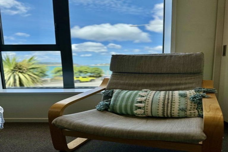 Photo of property in Patent 326 Apartments, 214s/326 Evans Bay Parade, Hataitai, Wellington, 6021