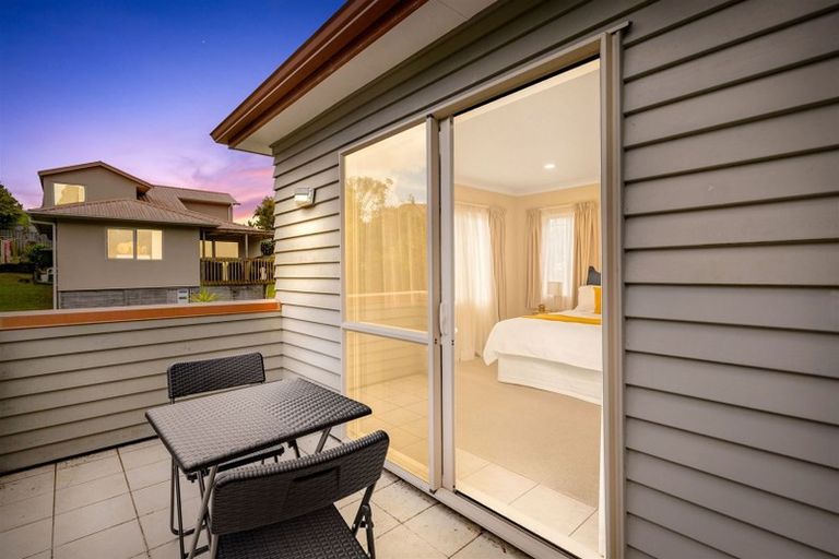 Photo of property in 77c Colwill Road, Massey, Auckland, 0614