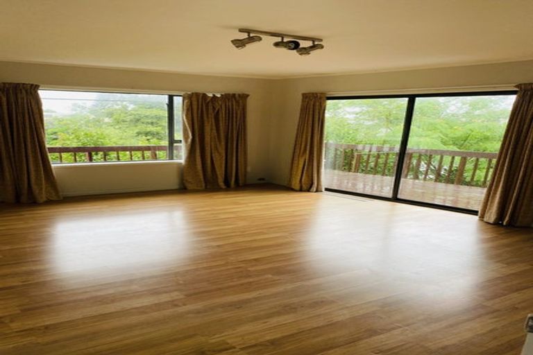 Photo of property in 2/94 Glamorgan Drive, Torbay, Auckland, 0630