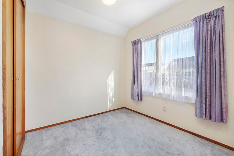 Photo of property in 36 Pensacola Crescent, Broomfield, Christchurch, 8042