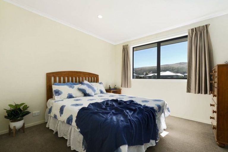 Photo of property in 74 Howards Drive, Lake Hayes, Queenstown, 9304