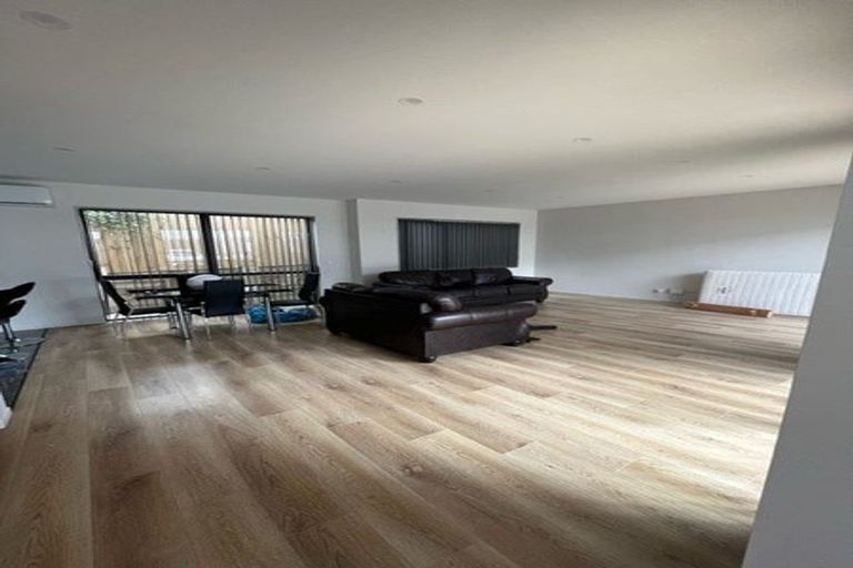 Photo of property in 4a Geordie Street, Henderson, Auckland, 0612