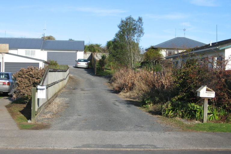 Photo of property in 35 Caulfield Place, Nawton, Hamilton, 3200