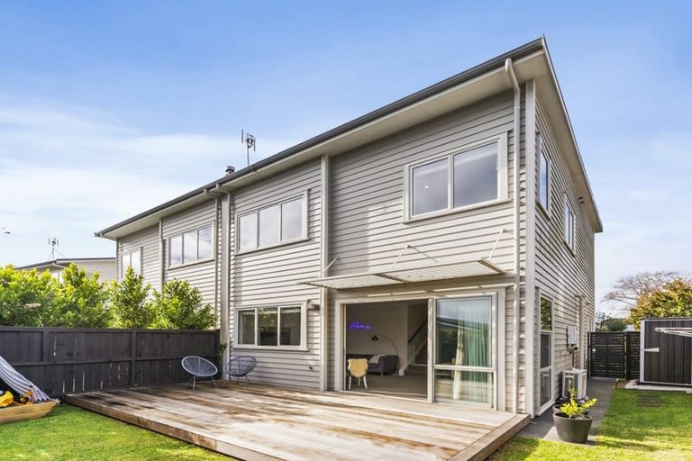 Photo of property in 35 Whenuapai Drive, Whenuapai, Auckland, 0618