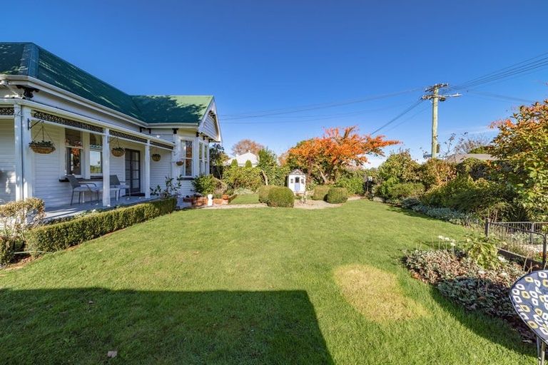 Photo of property in 12 Tyrone Street, Belfast, Christchurch, 8051