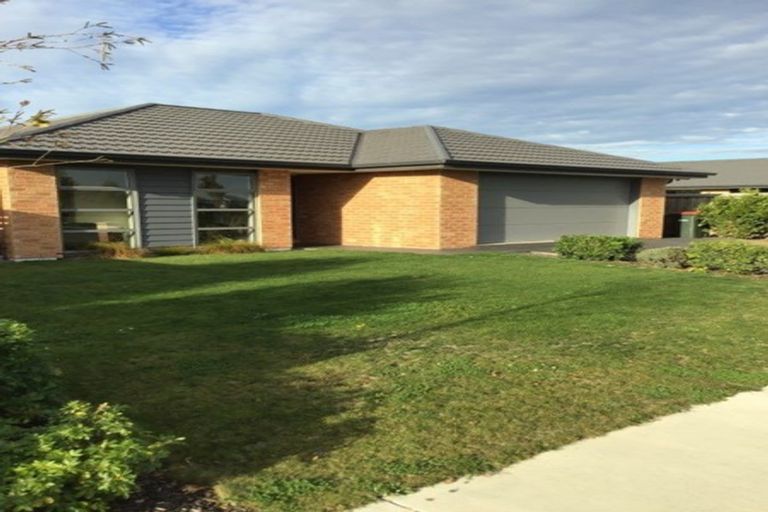 Photo of property in 39 Faringdon Boulevard, Rolleston, 7615