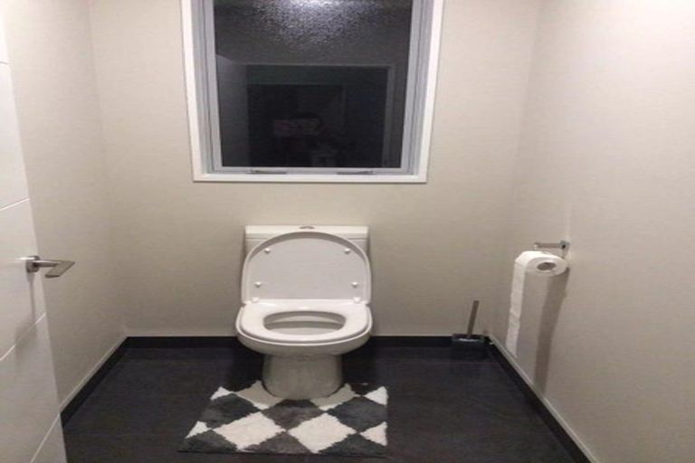 Photo of property in 12 The Runway, Wigram, Christchurch, 8042