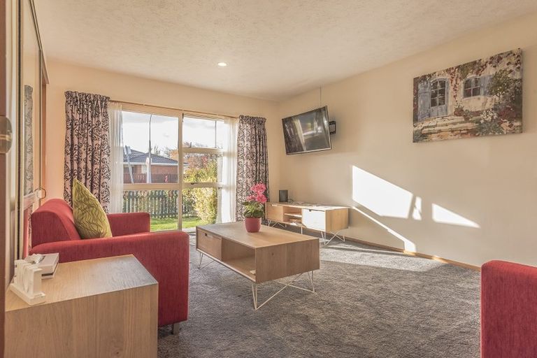 Photo of property in 35 Maxwell Street, Riccarton, Christchurch, 8041