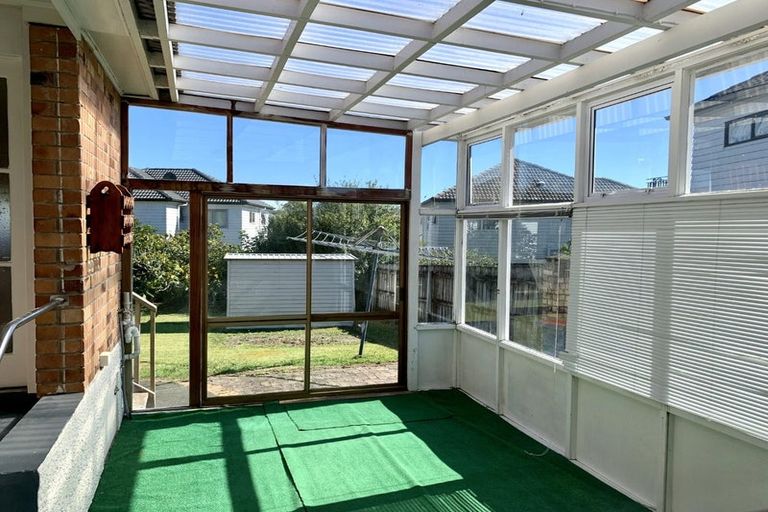 Photo of property in 86 Mcleod Road, Te Atatu South, Auckland, 0610