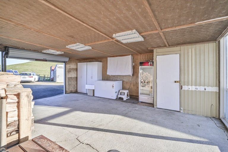 Photo of property in 2642 Raukawa Road, Te Onepu, Hastings, 4174