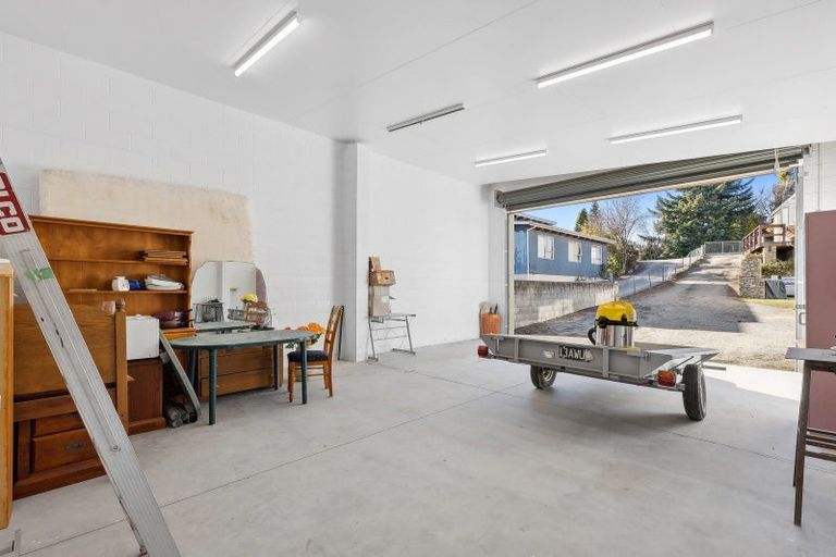 Photo of property in 37 Hunter Crescent, Wanaka, 9305