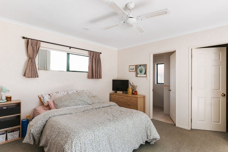Photo of property in 20 Azalea Dell, Mount Maunganui, 3116