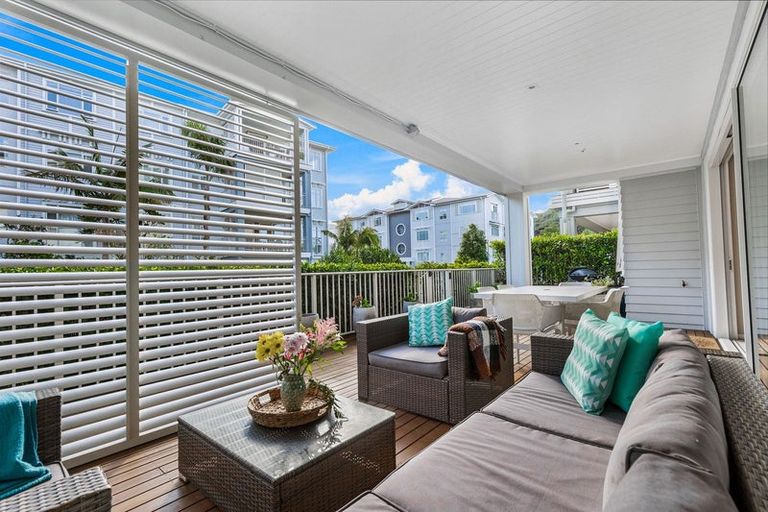 Photo of property in 215 Hibiscus Drive, Orewa, 0931