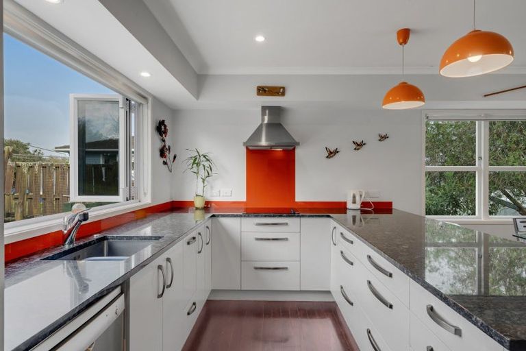 Photo of property in 3 Pauline Place, Bucklands Beach, Auckland, 2014
