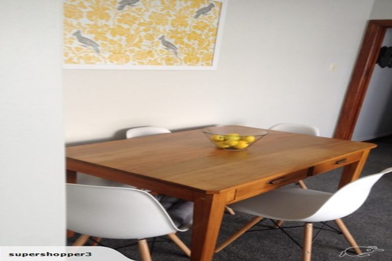 Photo of property in 16 Freyberg Street, Roslyn, Palmerston North, 4414