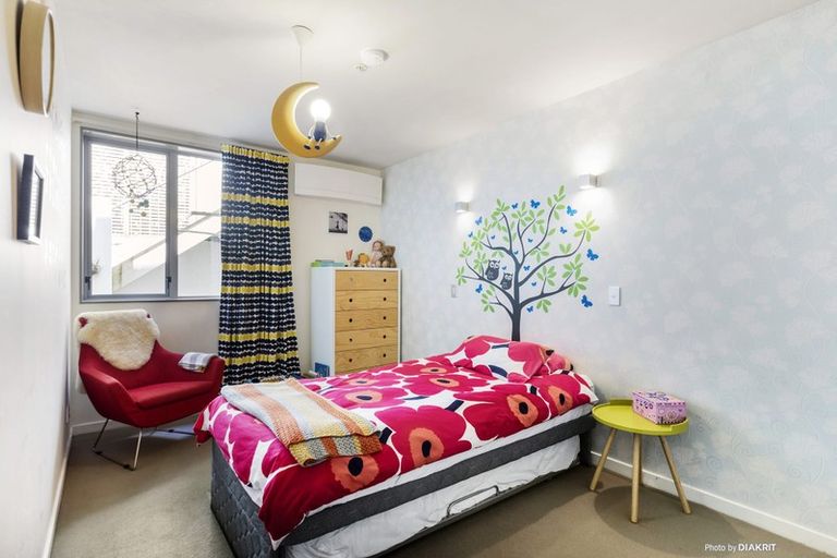 Photo of property in 1a/22 Telford Terrace, Oriental Bay, Wellington, 6011