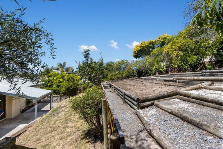 Photo of property in 16 Kokako Place, Taradale, Napier, 4112