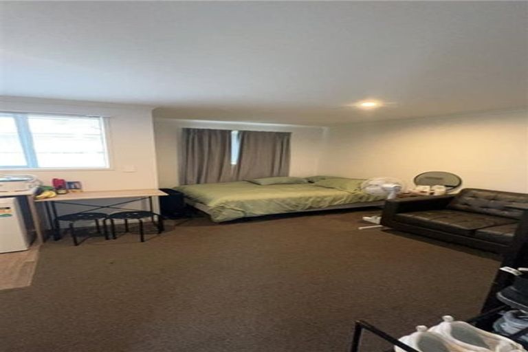Photo of property in 2/28 Beatty Street, Melville, Hamilton, 3206