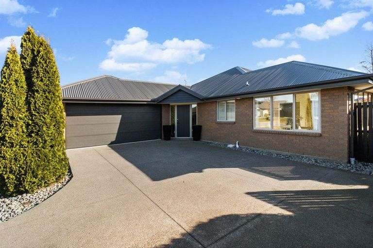 Photo of property in 6 Belgrave Close, Halswell, Christchurch, 8025