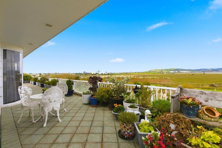 Photo of property in 9 Phoenix Heights, Mount Maunganui, 3116
