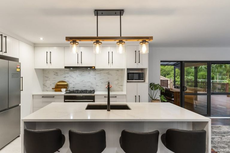 Photo of property in 48 Shelter Drive, Greenhithe, Auckland, 0632