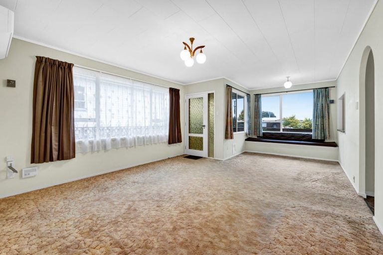 Photo of property in 17a Hamlet Street, Stratford, 4332