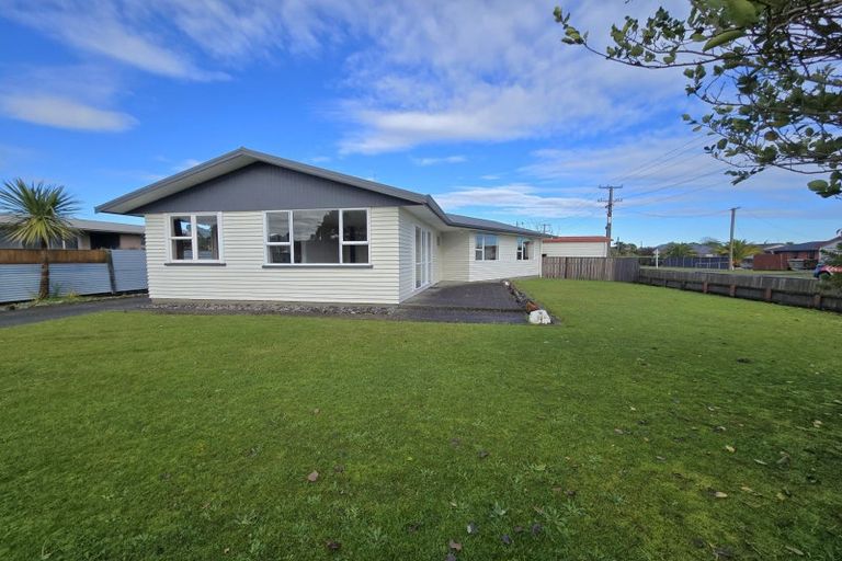 Photo of property in 221 Park Street, Hokitika, 7810
