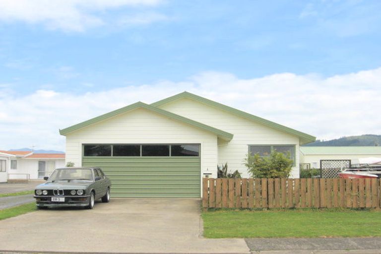 Photo of property in 12b Meadow Drive, Whitianga, 3510