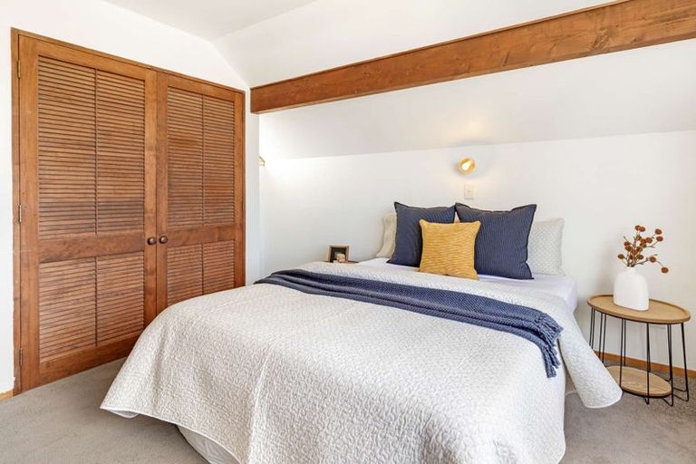 Photo of property in 11 Chelwood Street, Takaro, Palmerston North, 4412