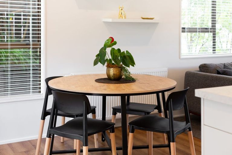 Photo of property in 19 Seagull Place, Whitby, Porirua, 5024