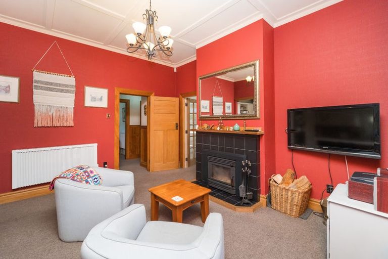 Photo of property in 360 Featherston Street, Palmerston North, 4414