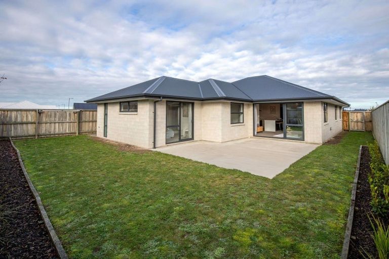 Photo of property in 7 Chris Drive, Rolleston, 7614
