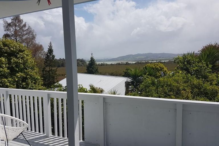Photo of property in 43 Raumati Crescent, Onerahi, Whangarei, 0110